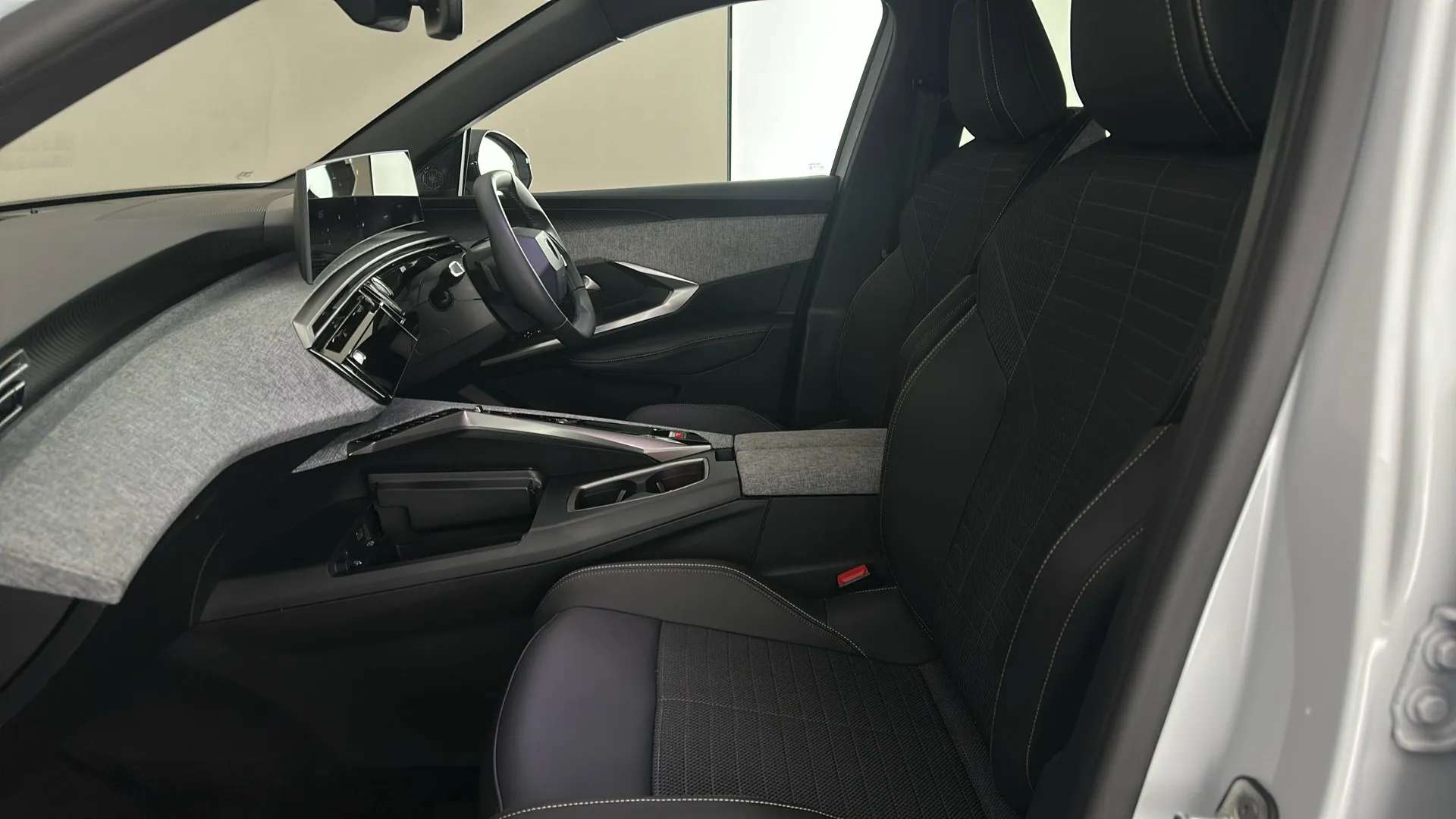 2024 PEUGEOT 3008 2024 PEUGEOT 3008