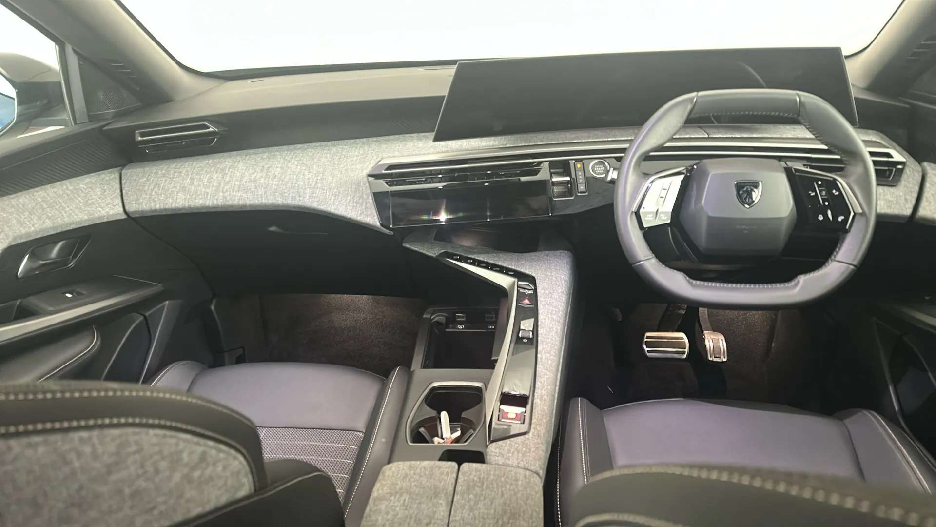 2024 PEUGEOT 3008 2024 PEUGEOT 3008