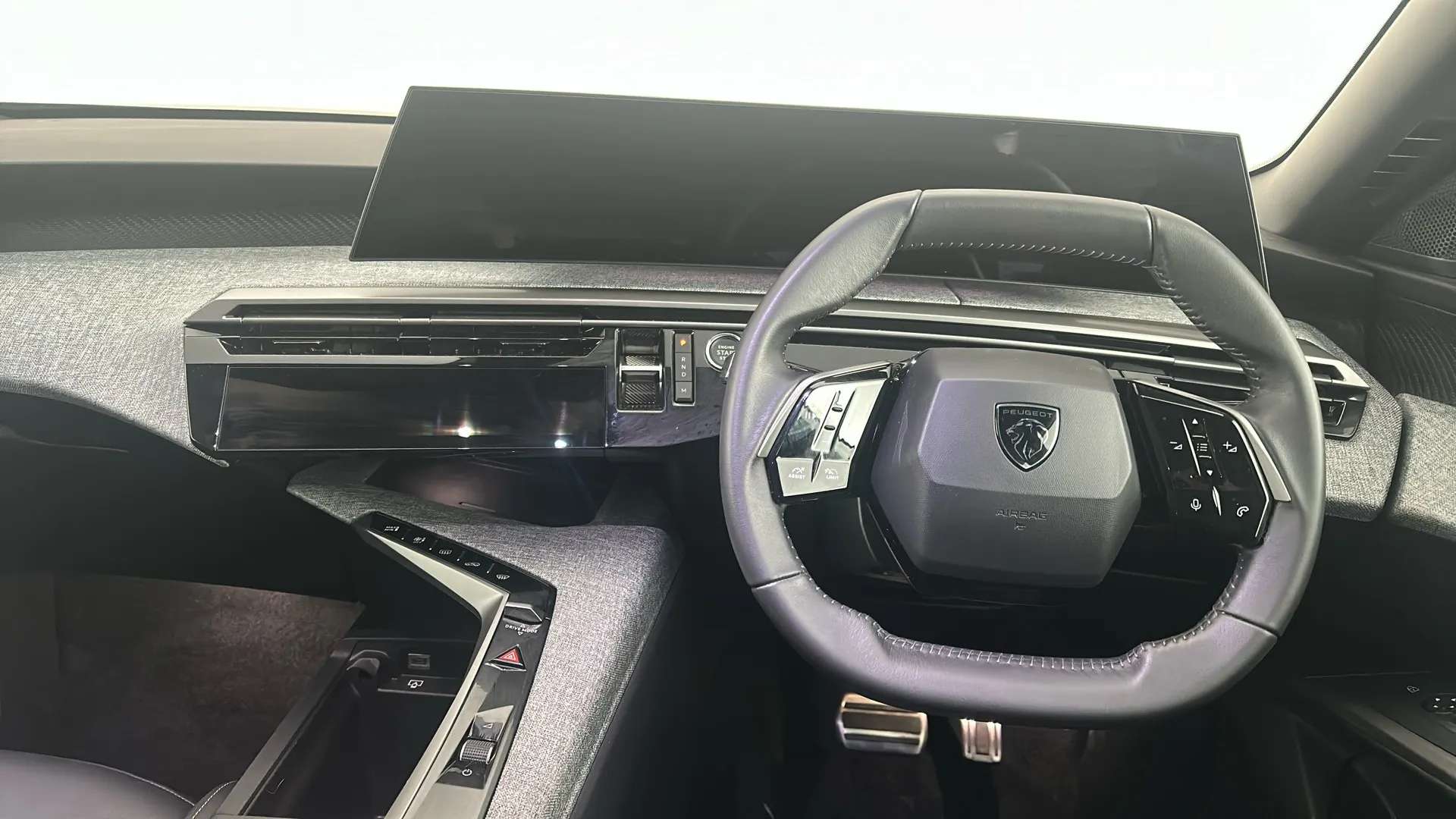 2024 PEUGEOT 3008 2024 PEUGEOT 3008