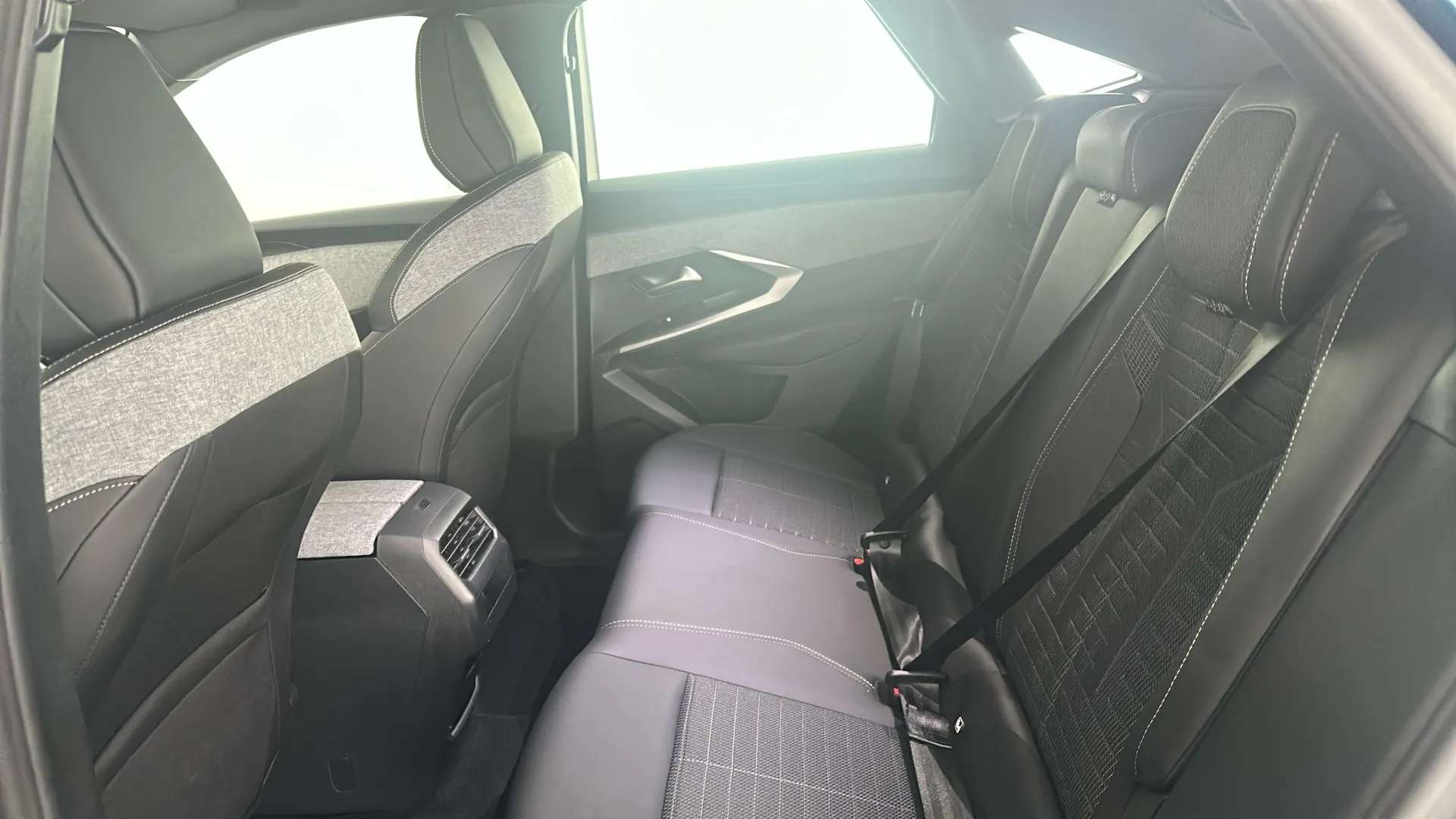 2024 PEUGEOT 3008 2024 PEUGEOT 3008