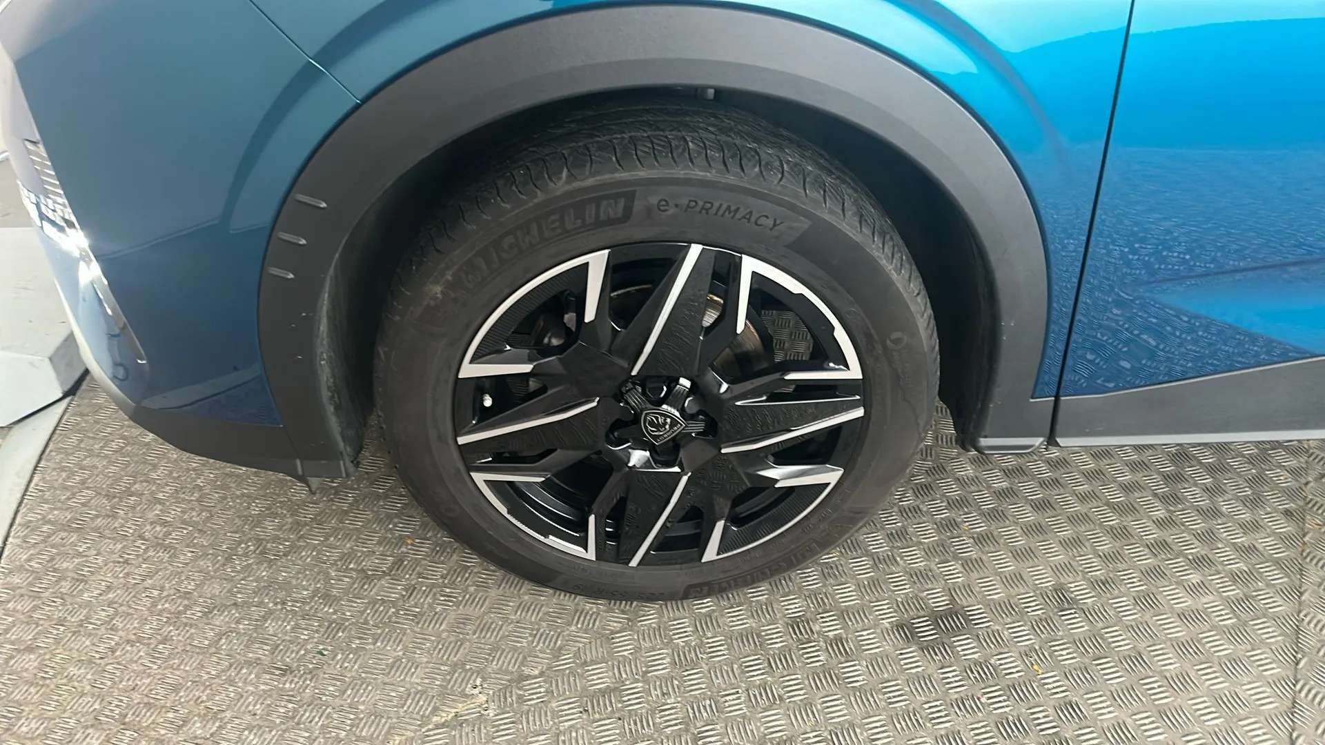 2024 PEUGEOT 3008 2024 PEUGEOT 3008