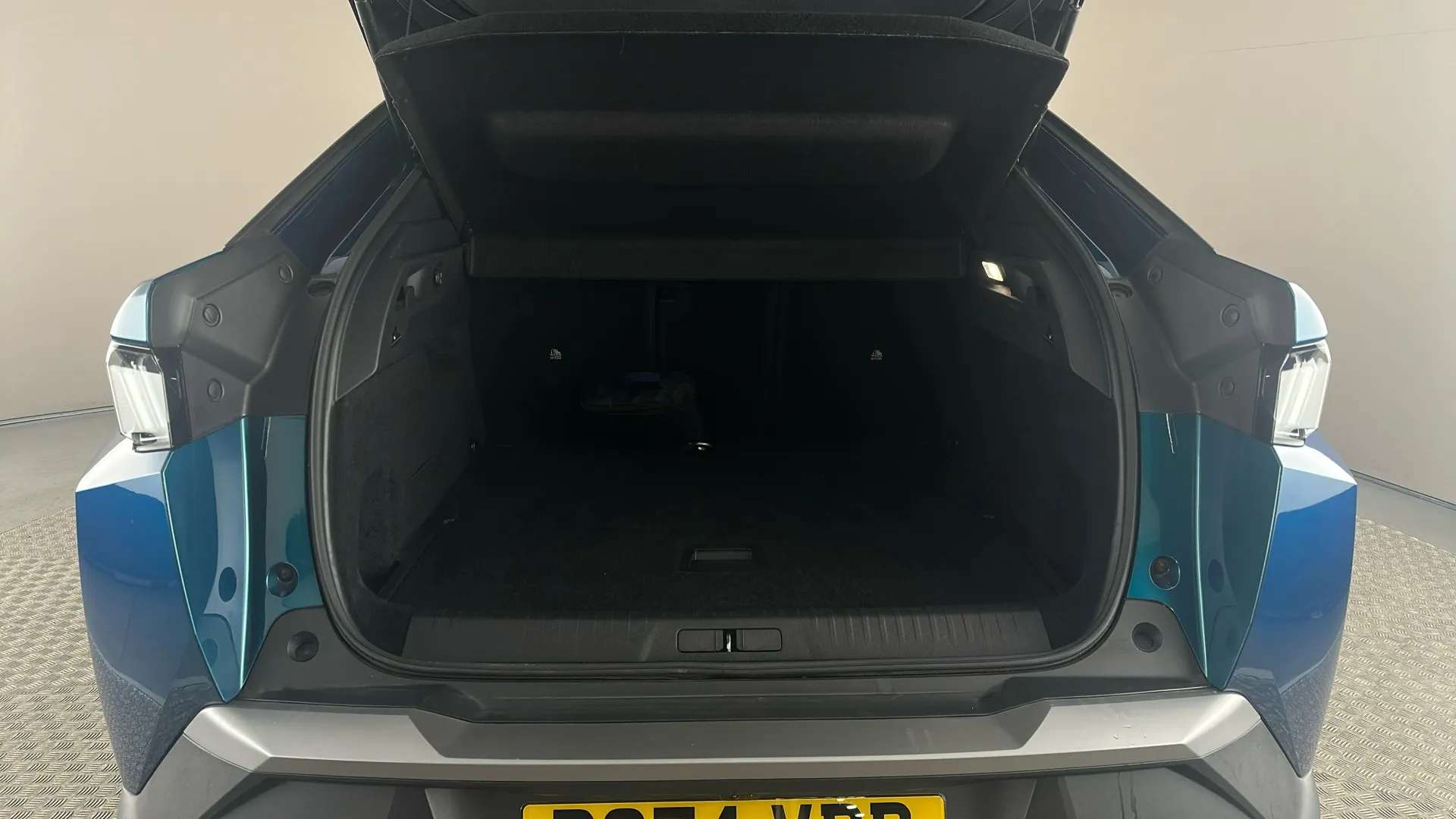 2024 PEUGEOT 3008 2024 PEUGEOT 3008