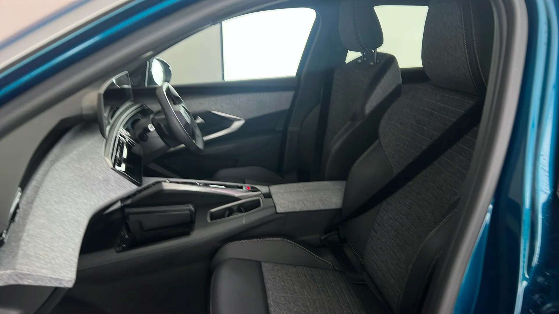 2025 PEUGEOT 3008 2025 PEUGEOT 3008