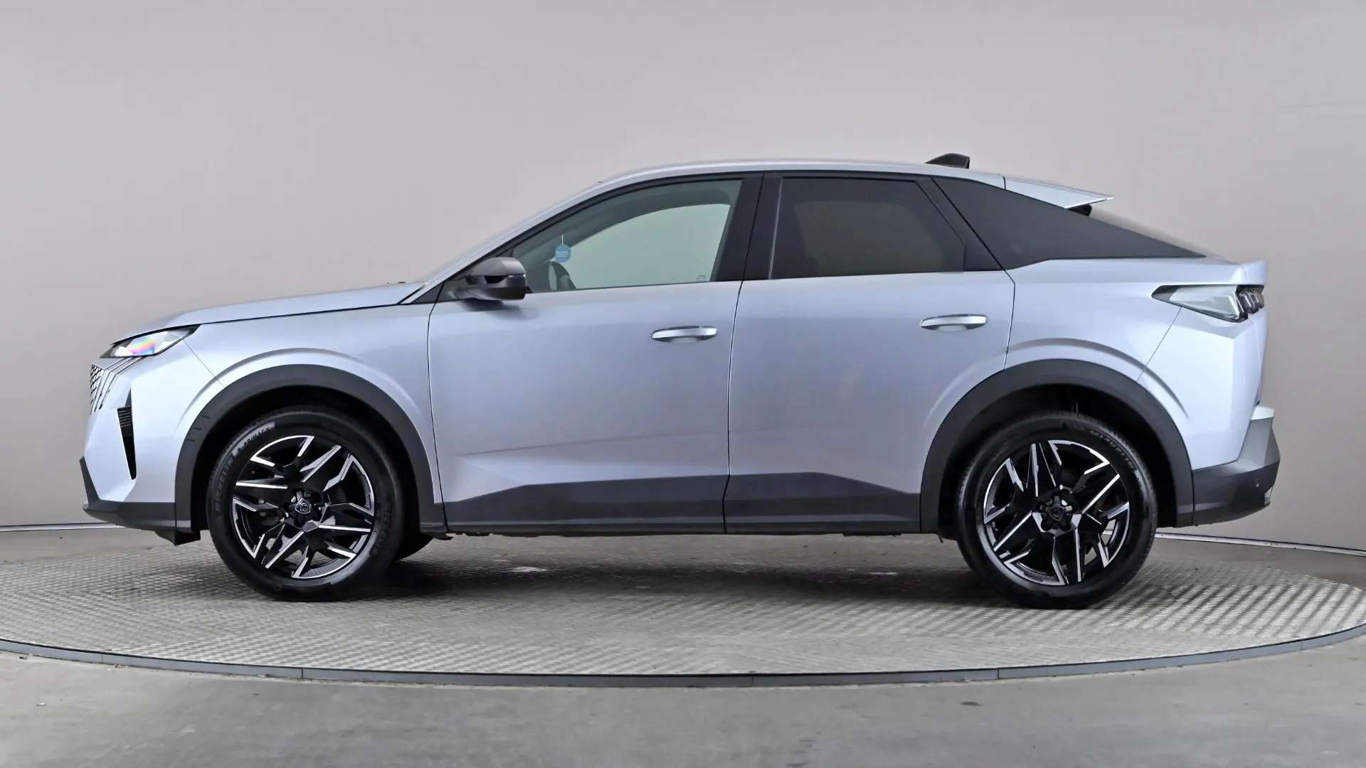 A 2025 PEUGEOT 3008 1.2 Hybrid 145 Allure e-DSC6 A 2025 PEUGEOT 3008 1.2 Hybrid 145 Allure e-DSC6