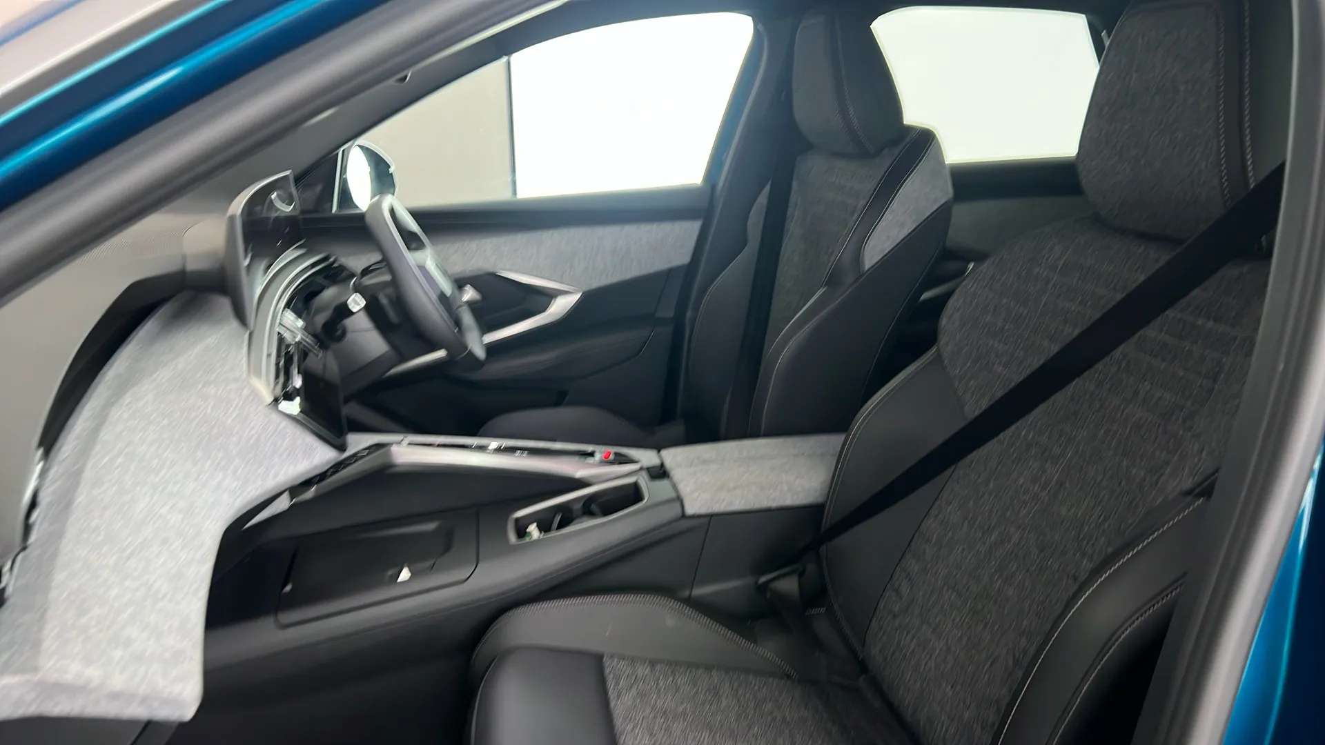2025 PEUGEOT 3008 2025 PEUGEOT 3008