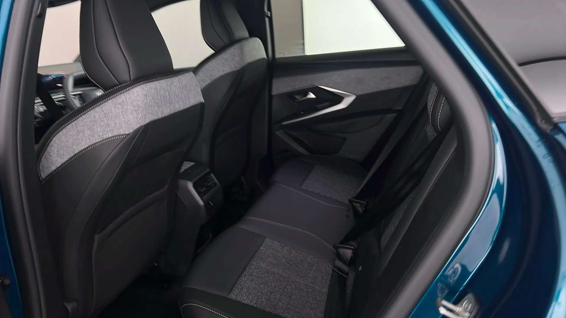 2025 PEUGEOT 3008 2025 PEUGEOT 3008