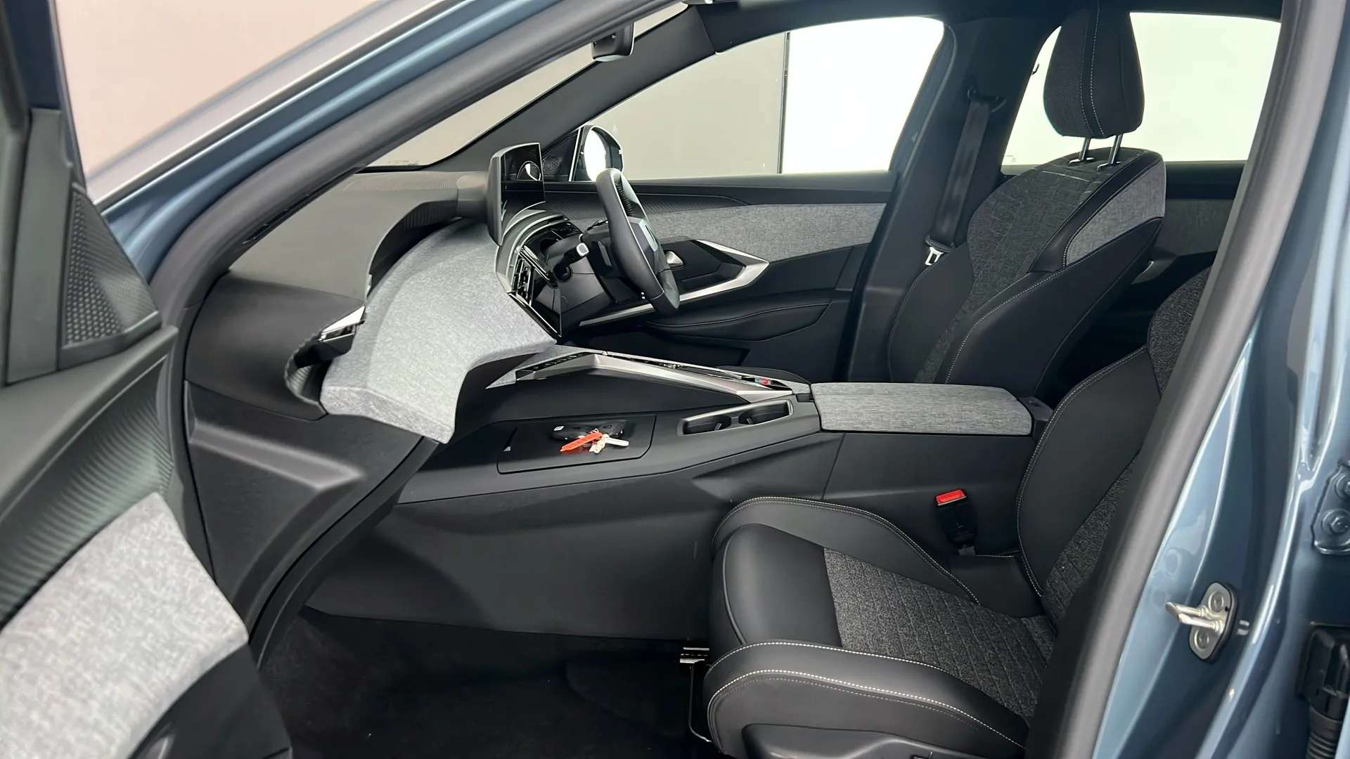 2025 PEUGEOT 3008 2025 PEUGEOT 3008