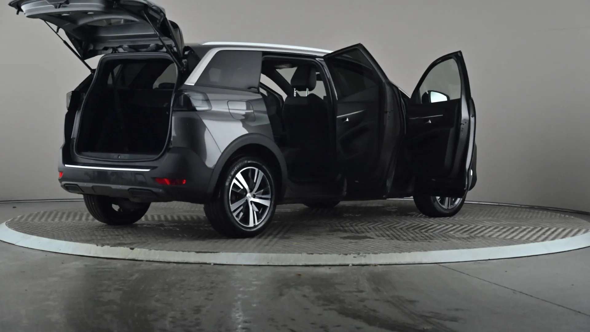 2024 PEUGEOT 5008 2024 PEUGEOT 5008