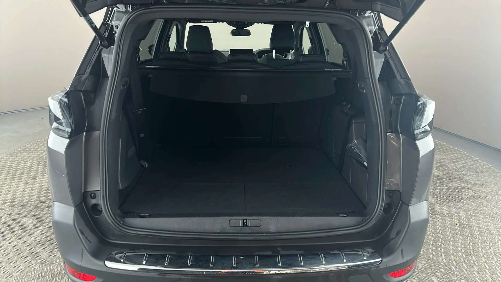 2024 PEUGEOT 5008 2024 PEUGEOT 5008