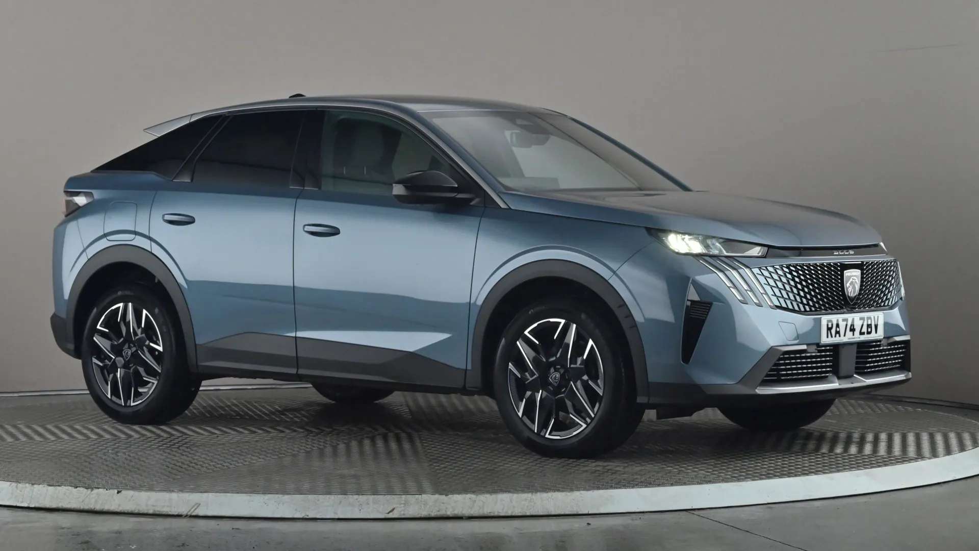 A 2025 PEUGEOT 3008 1.2 Hybrid 136 Allure e-DSC6 A 2025 PEUGEOT 3008 1.2 Hybrid 136 Allure e-DSC6