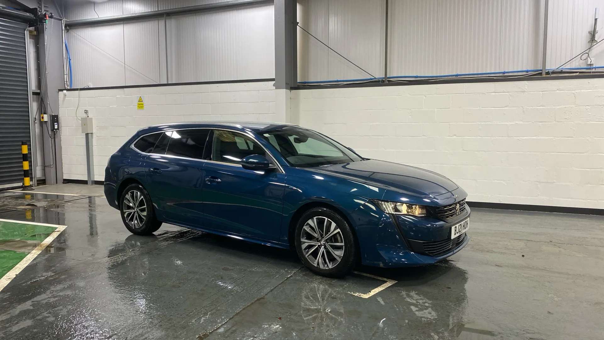 2021 PEUGEOT 508 2021 PEUGEOT 508