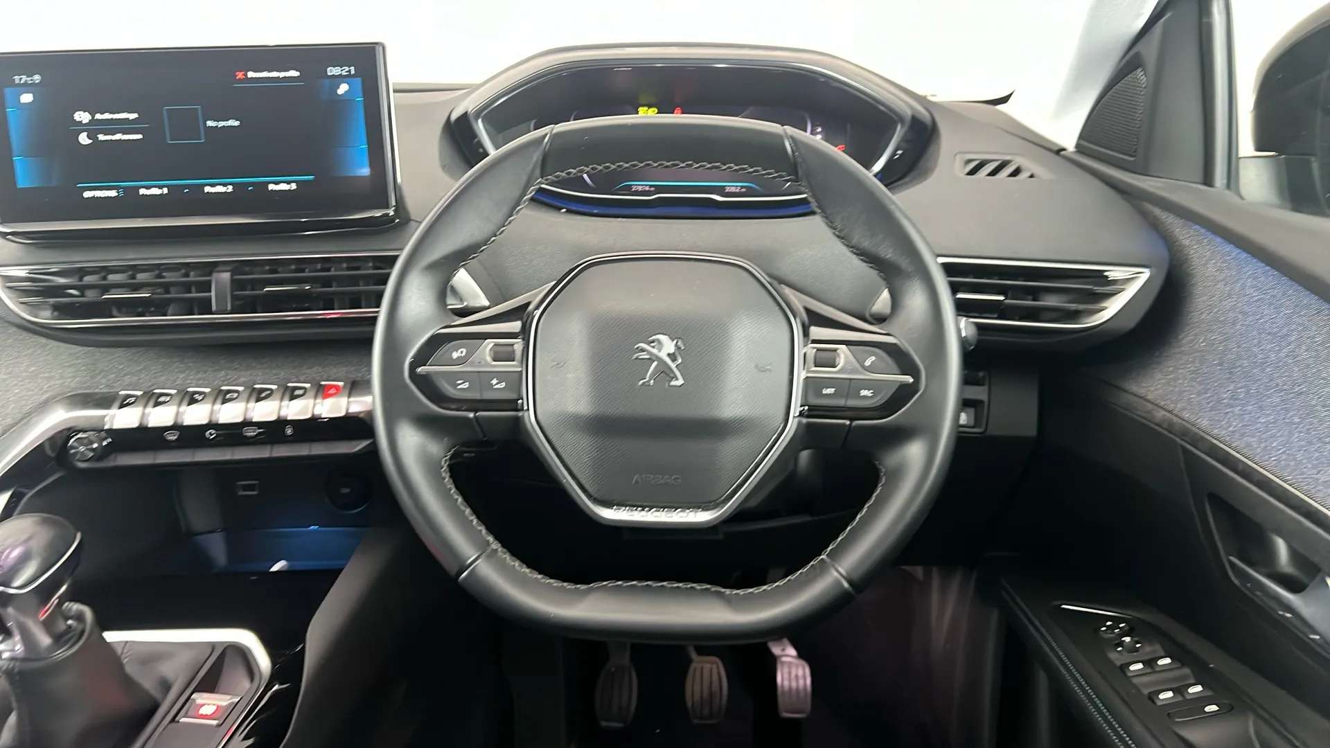 2022 PEUGEOT 3008 2022 PEUGEOT 3008