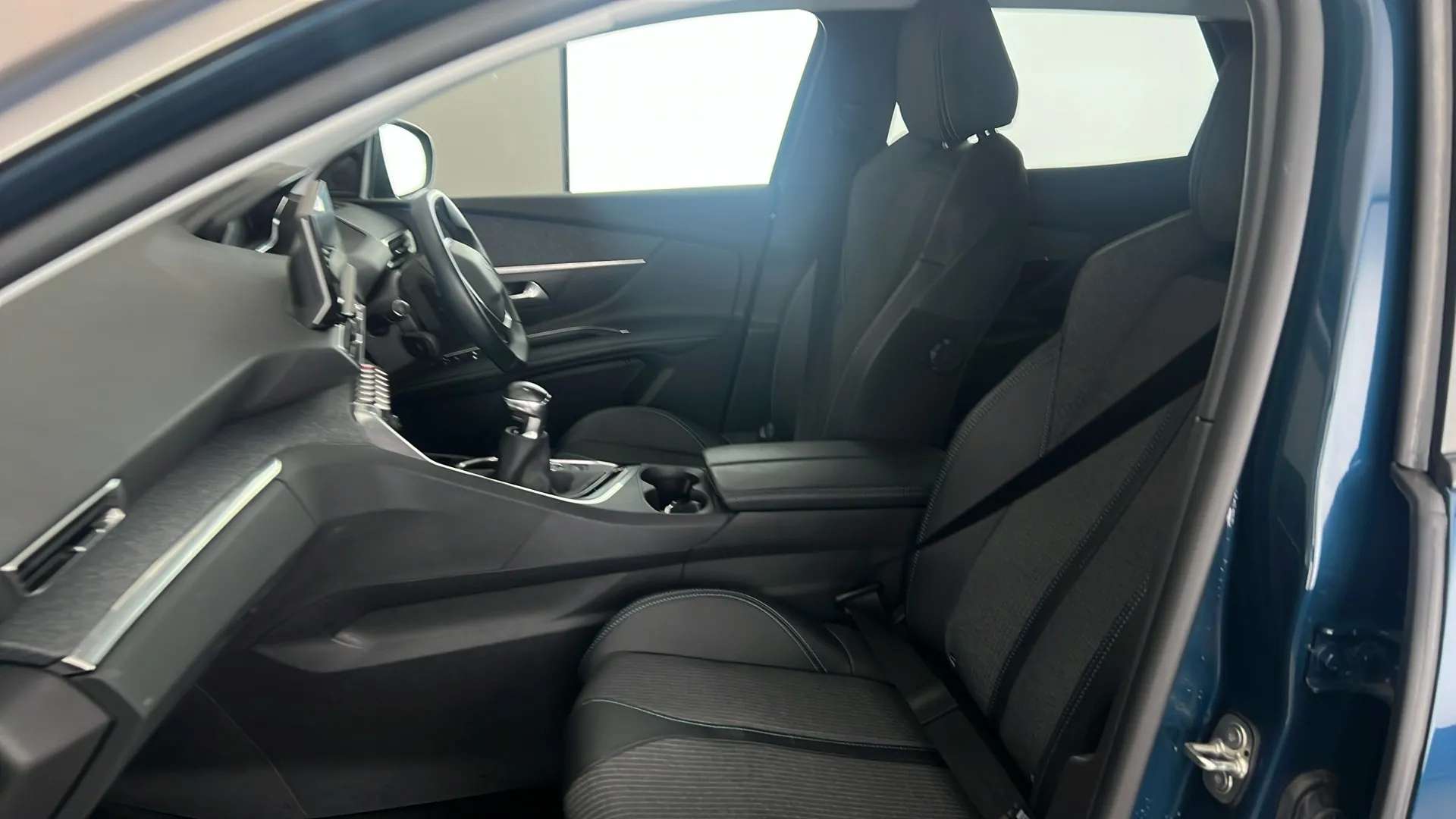 2022 PEUGEOT 3008 2022 PEUGEOT 3008