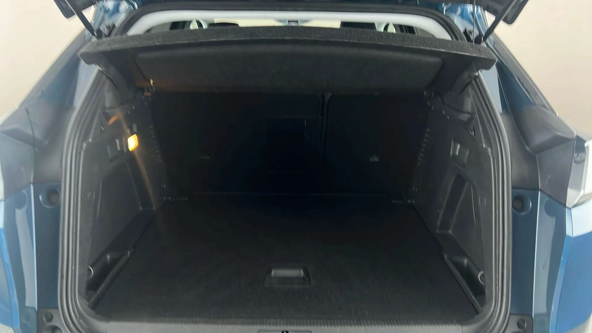 2022 PEUGEOT 3008 2022 PEUGEOT 3008