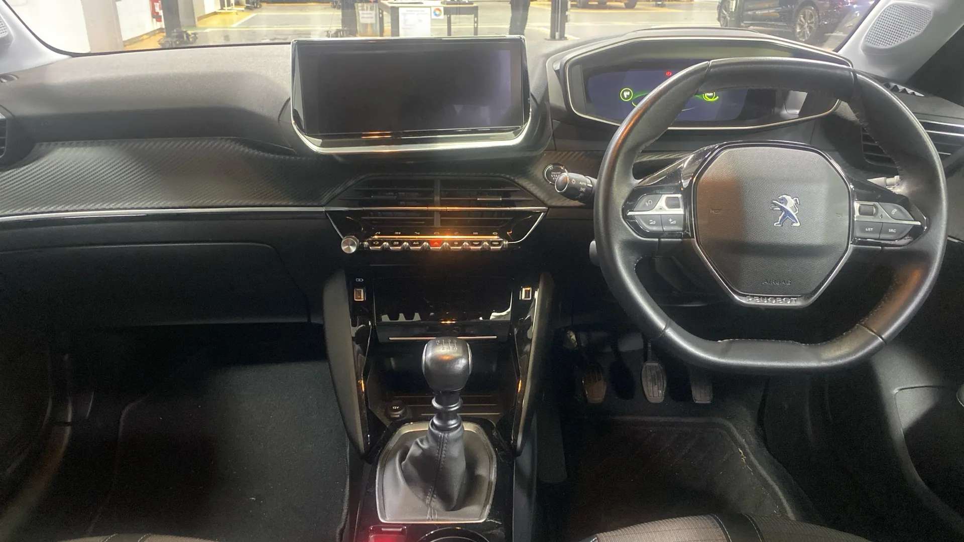 2021 PEUGEOT 208 2021 PEUGEOT 208