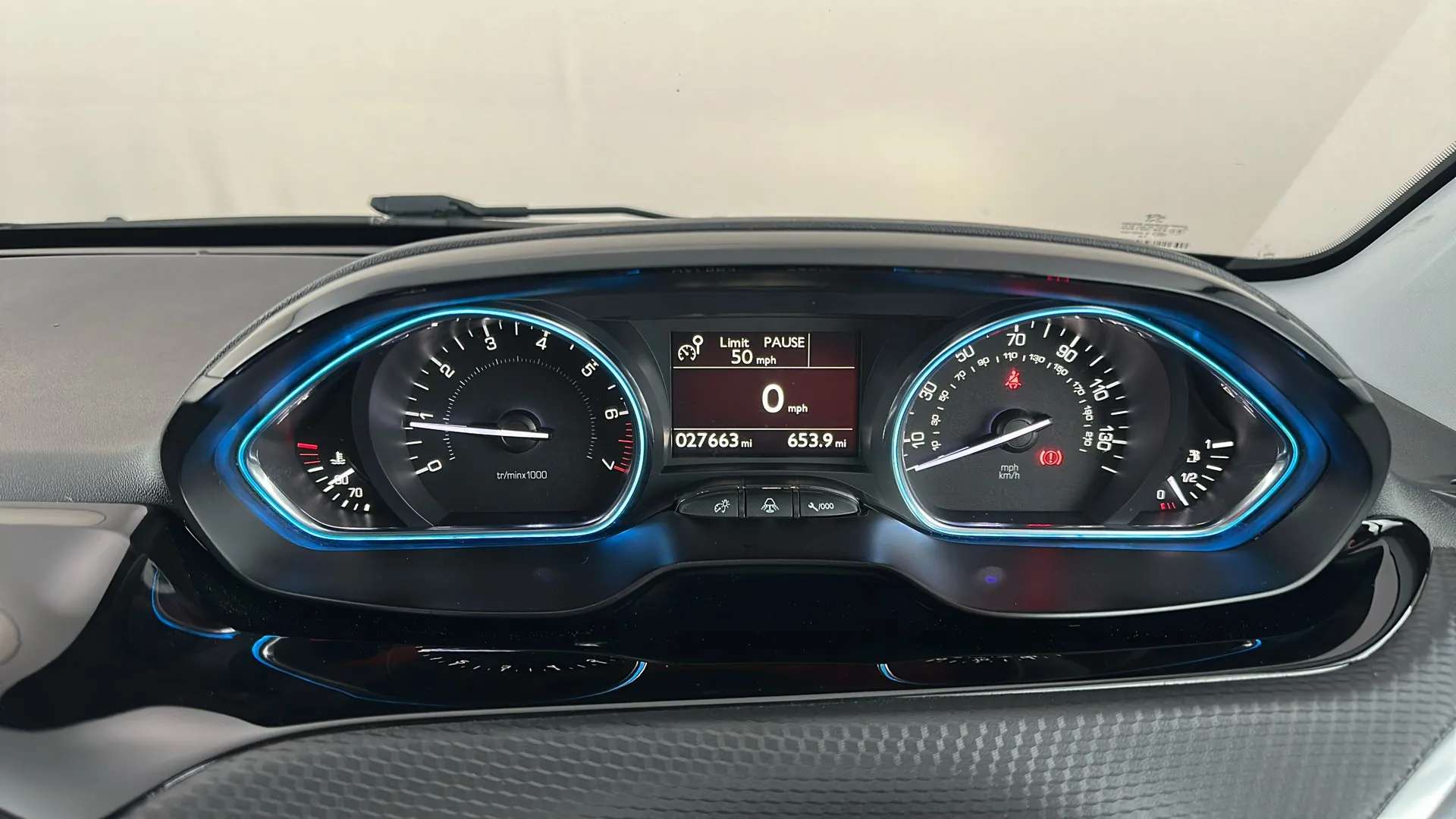 2018 PEUGEOT 2008 2018 PEUGEOT 2008