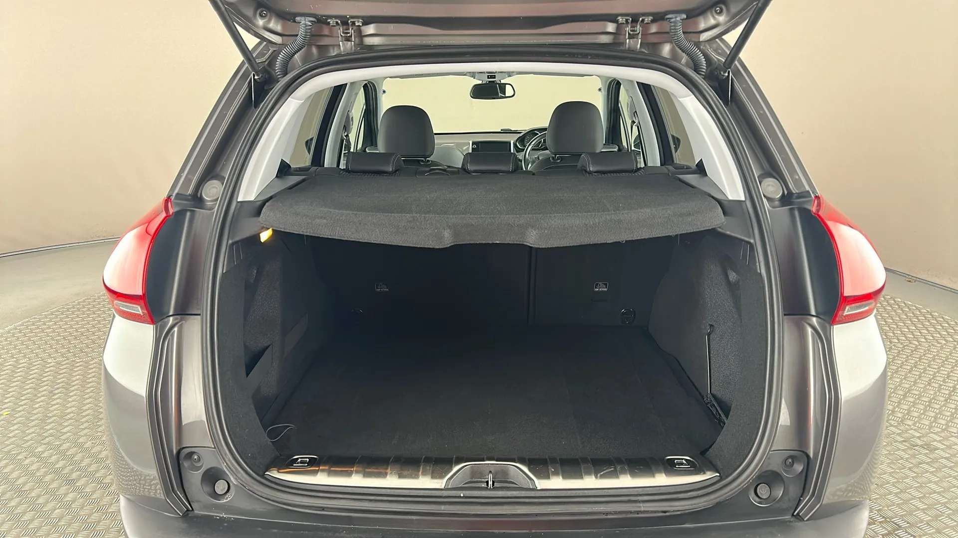 2018 PEUGEOT 2008 2018 PEUGEOT 2008