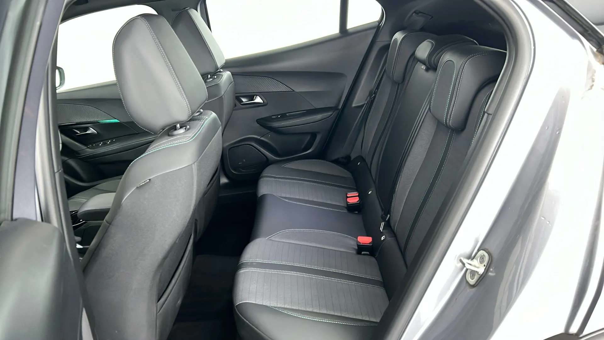 2023 PEUGEOT 2008 2023 PEUGEOT 2008