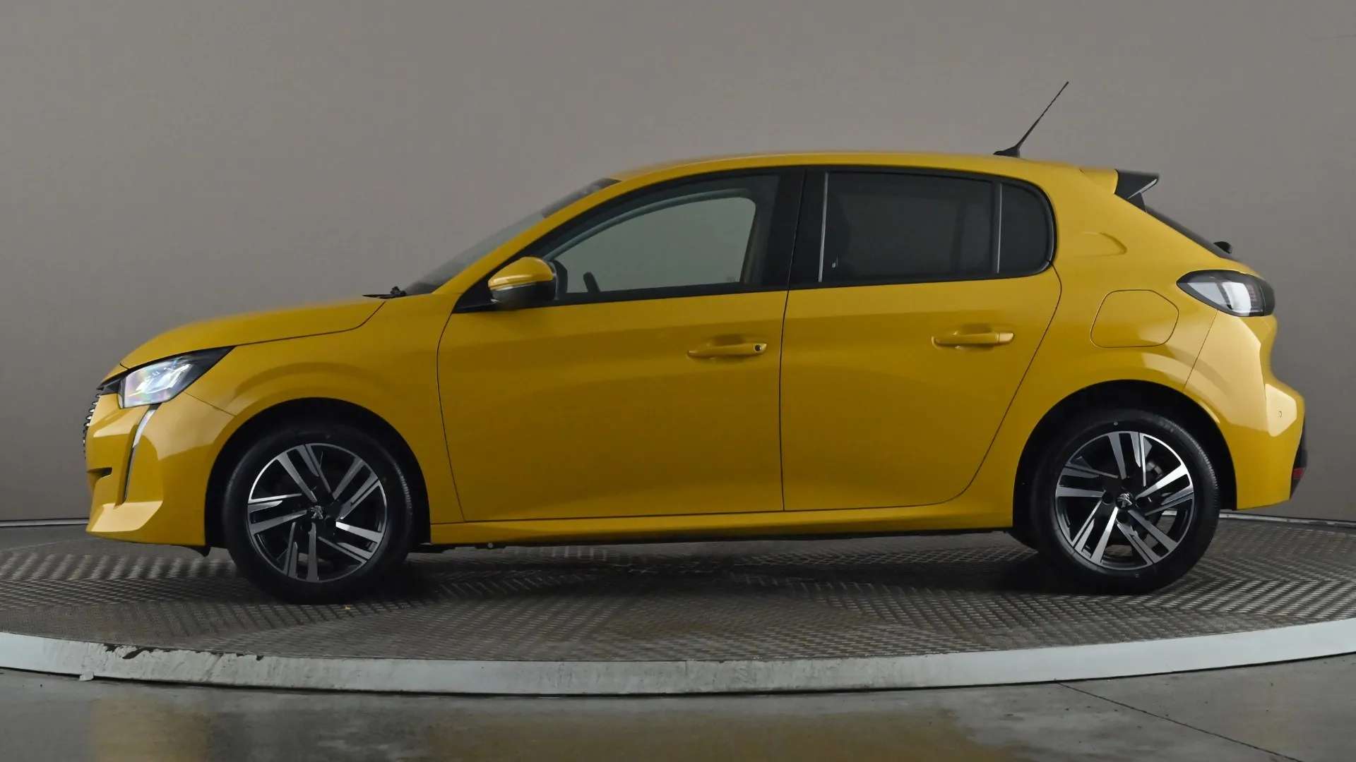 A 2021 PEUGEOT 208 1.2 PureTech 100 Allure Premium A 2021 PEUGEOT 208 1.2 PureTech 100 Allure Premium