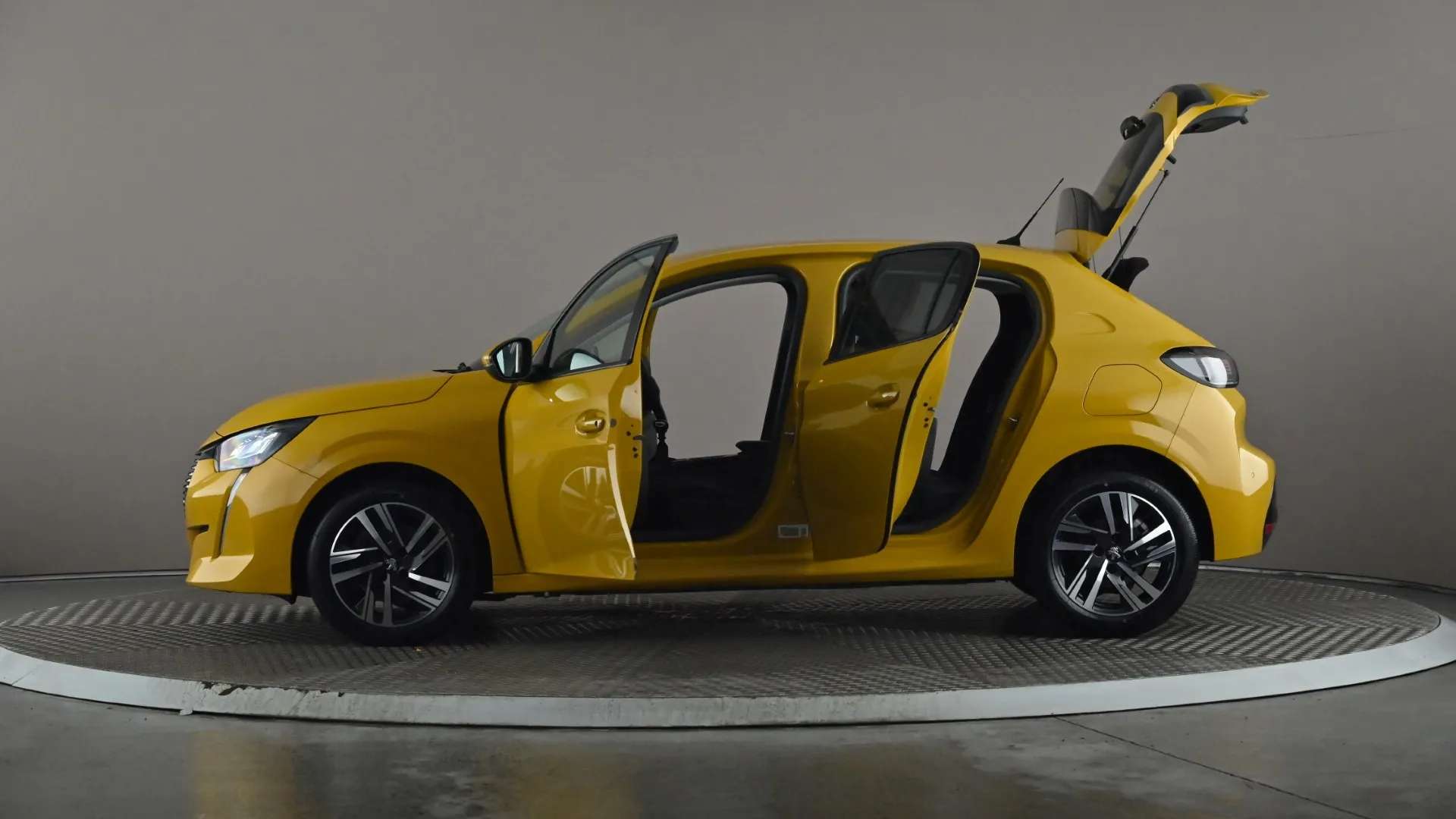 2021 PEUGEOT 208 2021 PEUGEOT 208