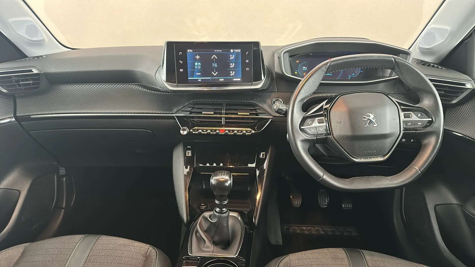 2021 PEUGEOT 208 2021 PEUGEOT 208