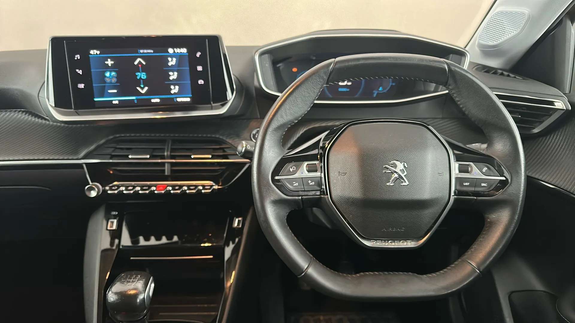 2021 PEUGEOT 208 2021 PEUGEOT 208