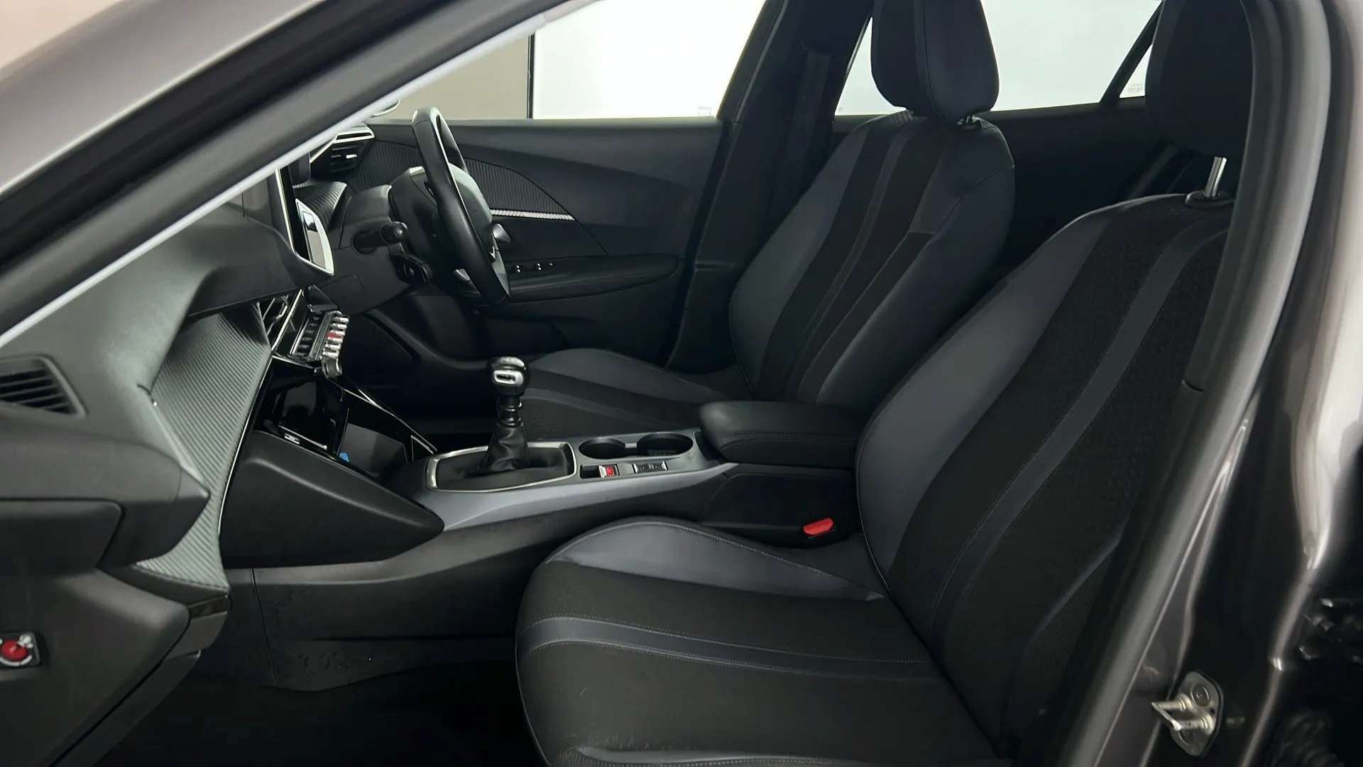 2020 PEUGEOT 2008 2020 PEUGEOT 2008