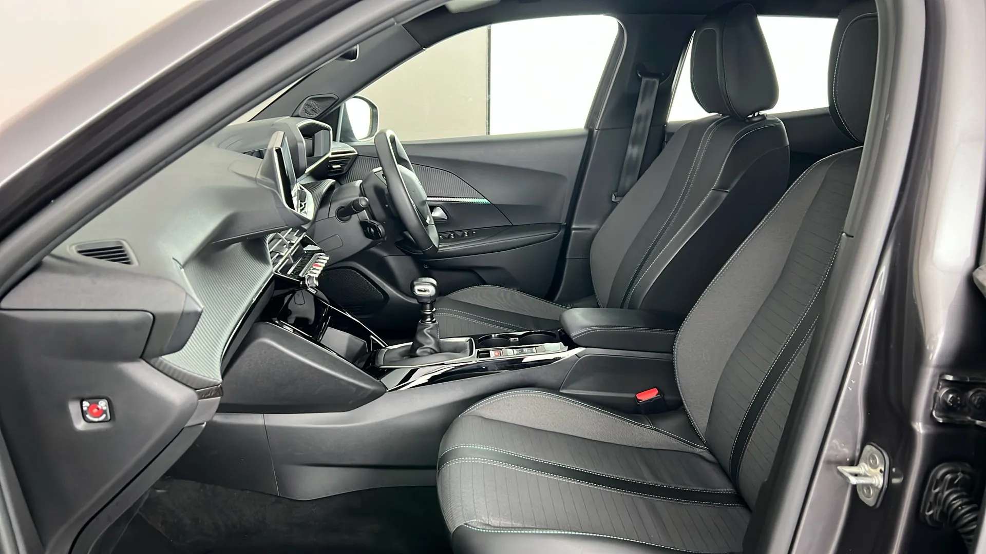 2023 PEUGEOT 2008 2023 PEUGEOT 2008