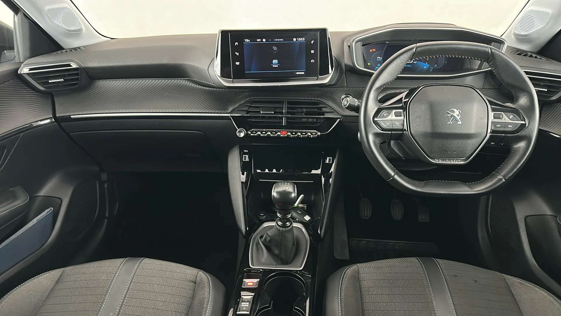 2021 PEUGEOT 208 2021 PEUGEOT 208