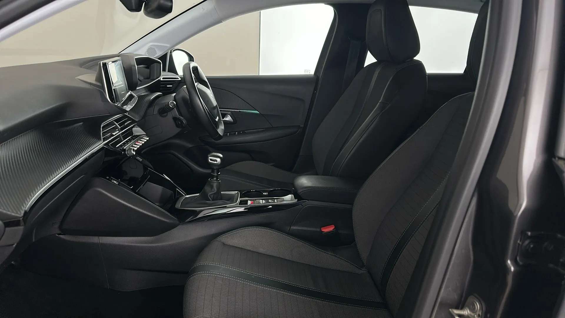 2021 PEUGEOT 208 2021 PEUGEOT 208