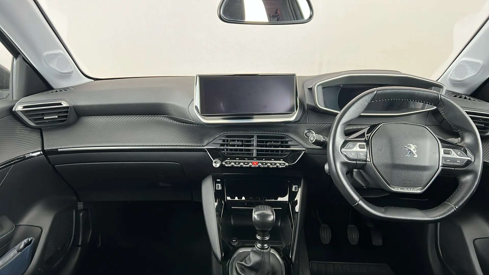 2021 PEUGEOT 208 2021 PEUGEOT 208