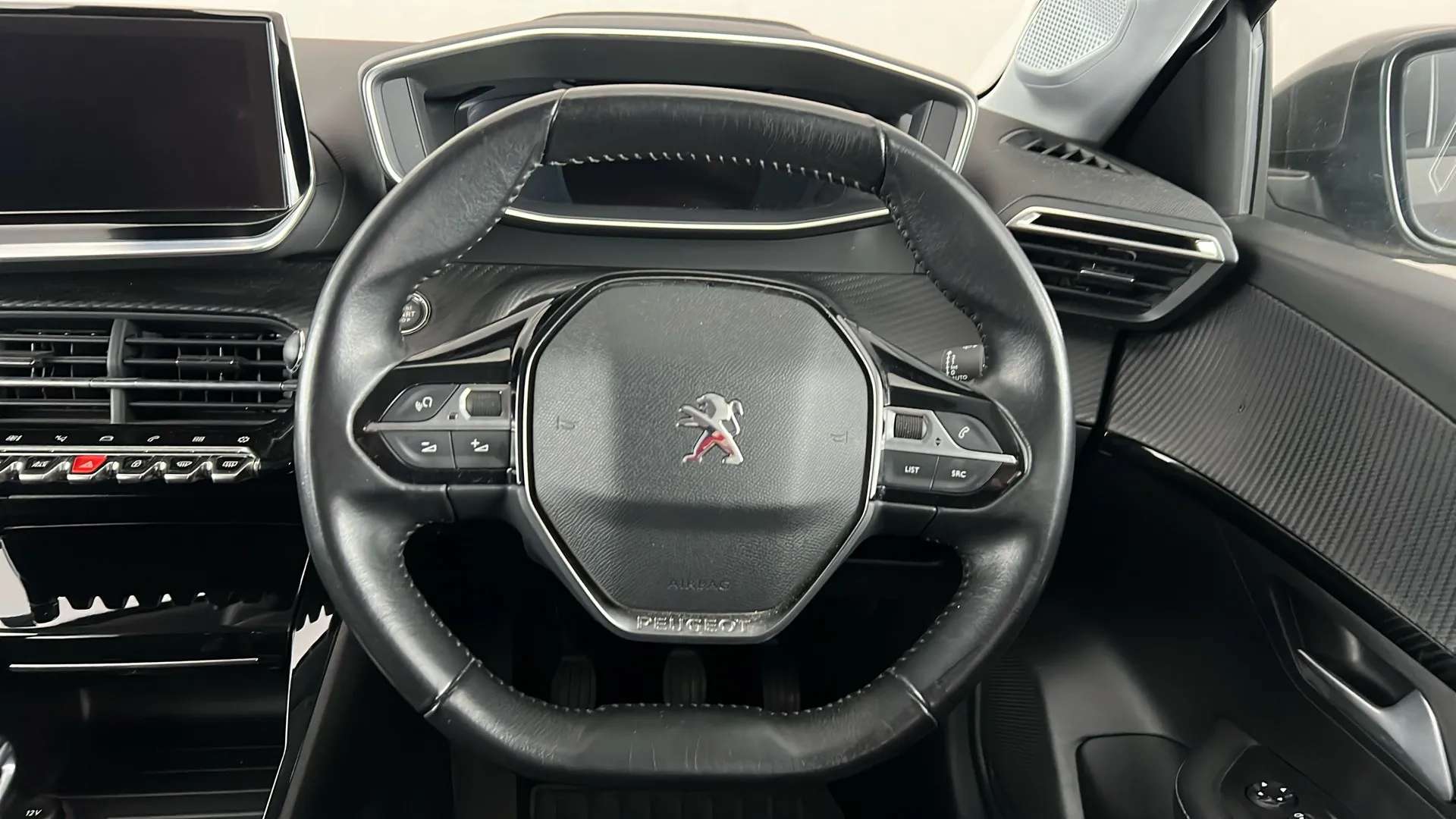 2021 PEUGEOT 208 2021 PEUGEOT 208