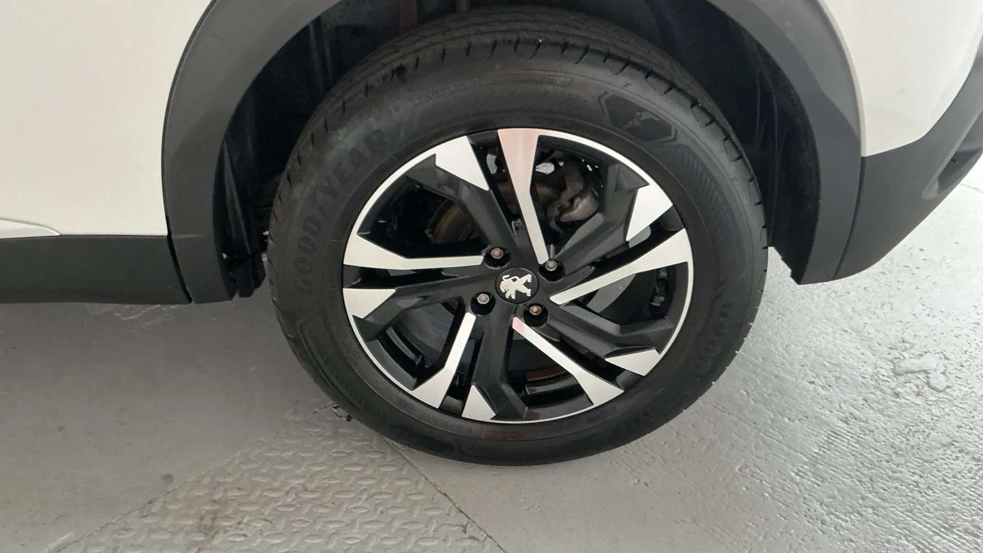 2021 PEUGEOT 2008 2021 PEUGEOT 2008