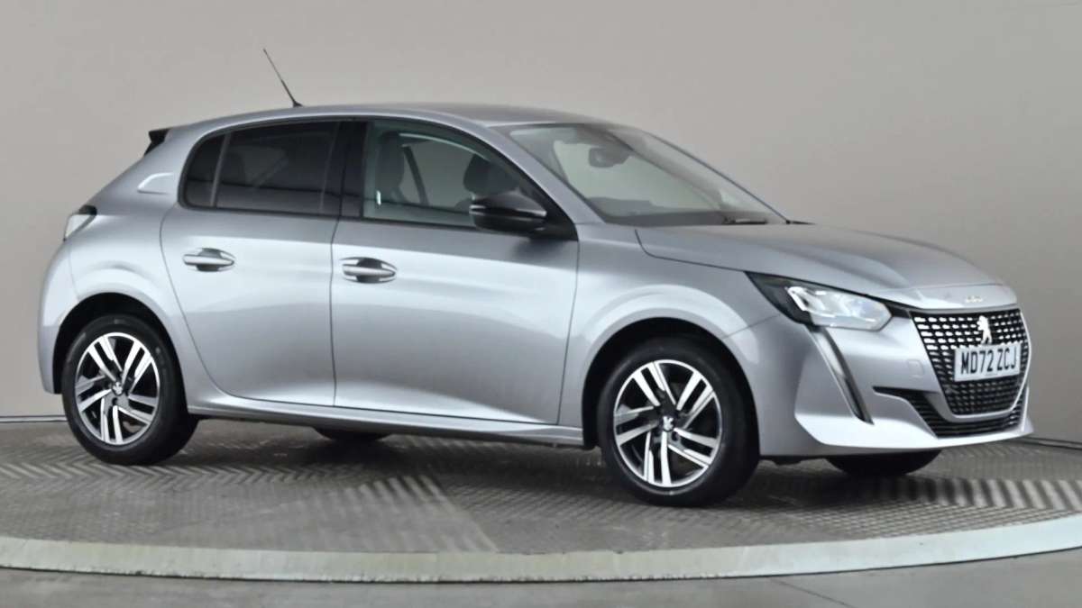 Check out this Peugeot 208 2023 Petrol Manual