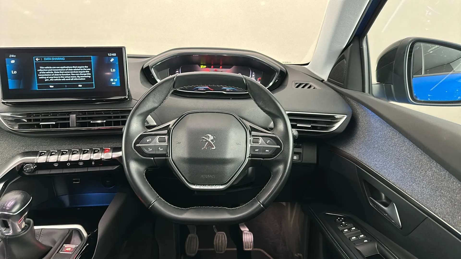 2022 PEUGEOT 3008 2022 PEUGEOT 3008