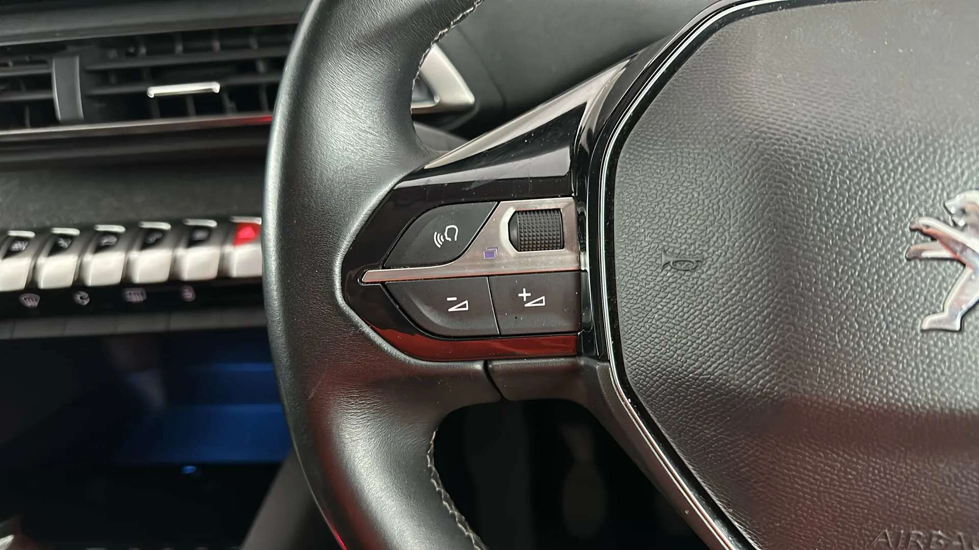 2022 PEUGEOT 3008 2022 PEUGEOT 3008