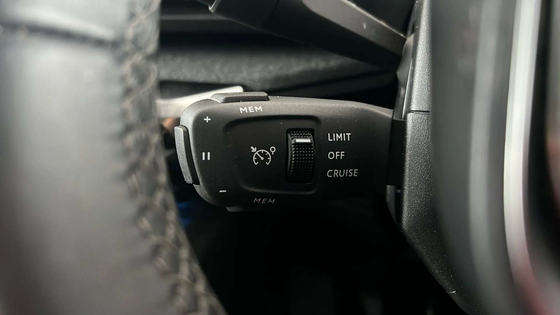 2022 PEUGEOT 3008 2022 PEUGEOT 3008
