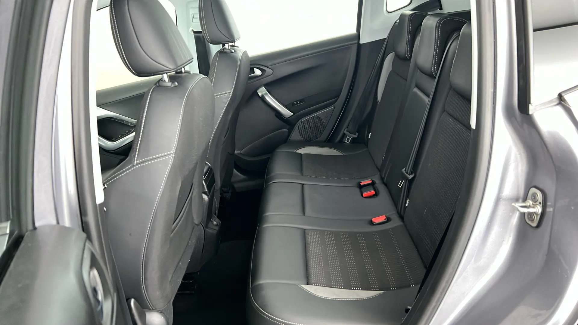 2019 PEUGEOT 2008 2019 PEUGEOT 2008