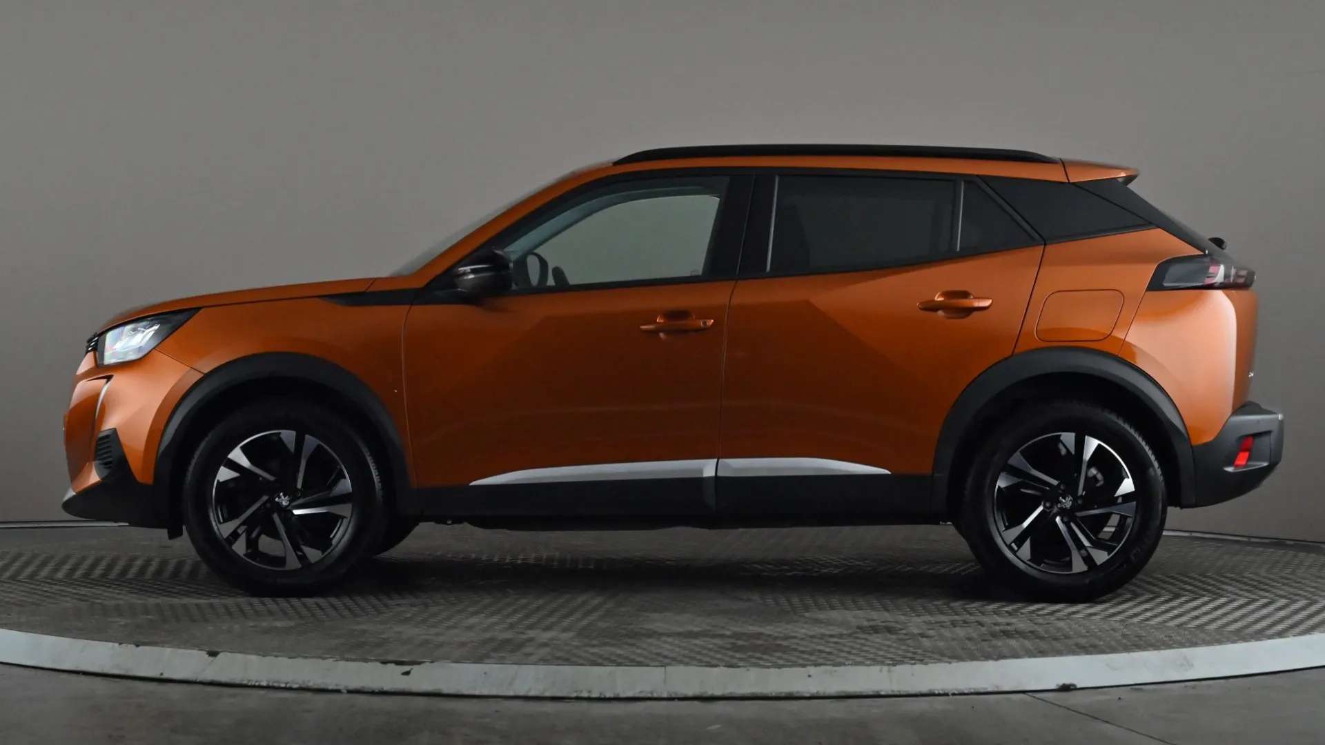 A 2022 PEUGEOT 2008 1.5 BlueHDi 110 Allure Premium+ A 2022 PEUGEOT 2008 1.5 BlueHDi 110 Allure Premium+