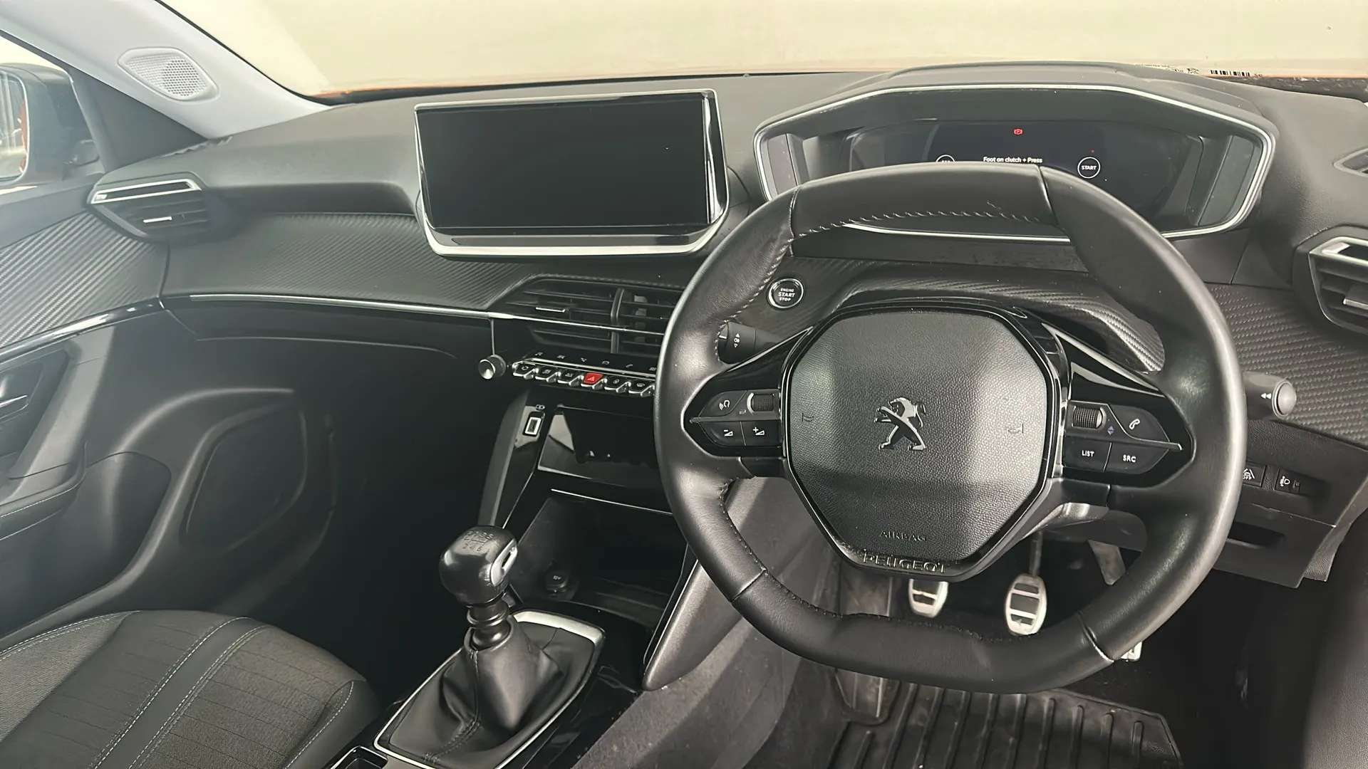 2022 PEUGEOT 2008 2022 PEUGEOT 2008