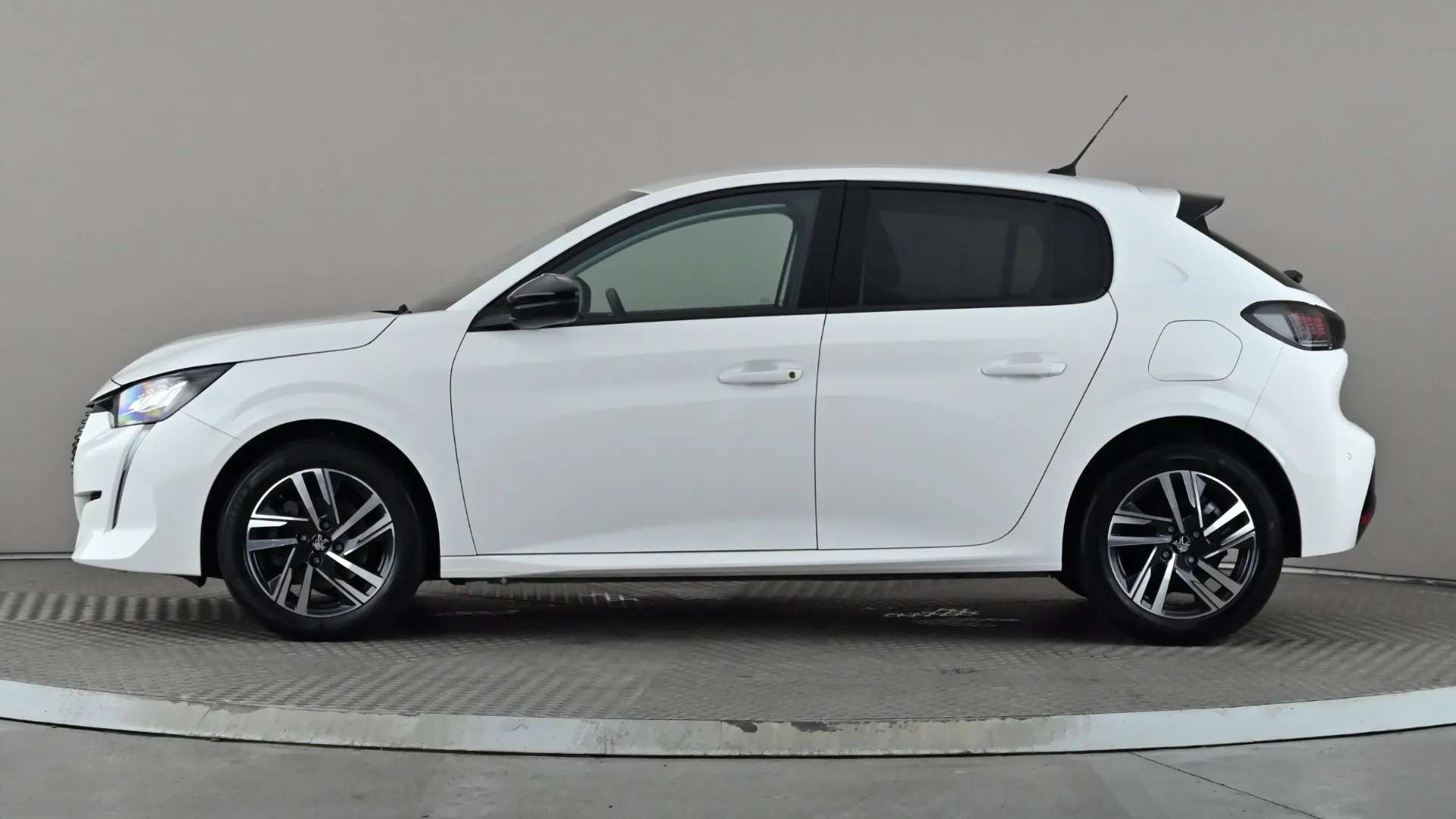 A 2023 PEUGEOT 208 1.2 PureTech 100 Allure Premium + A 2023 PEUGEOT 208 1.2 PureTech 100 Allure Premium +