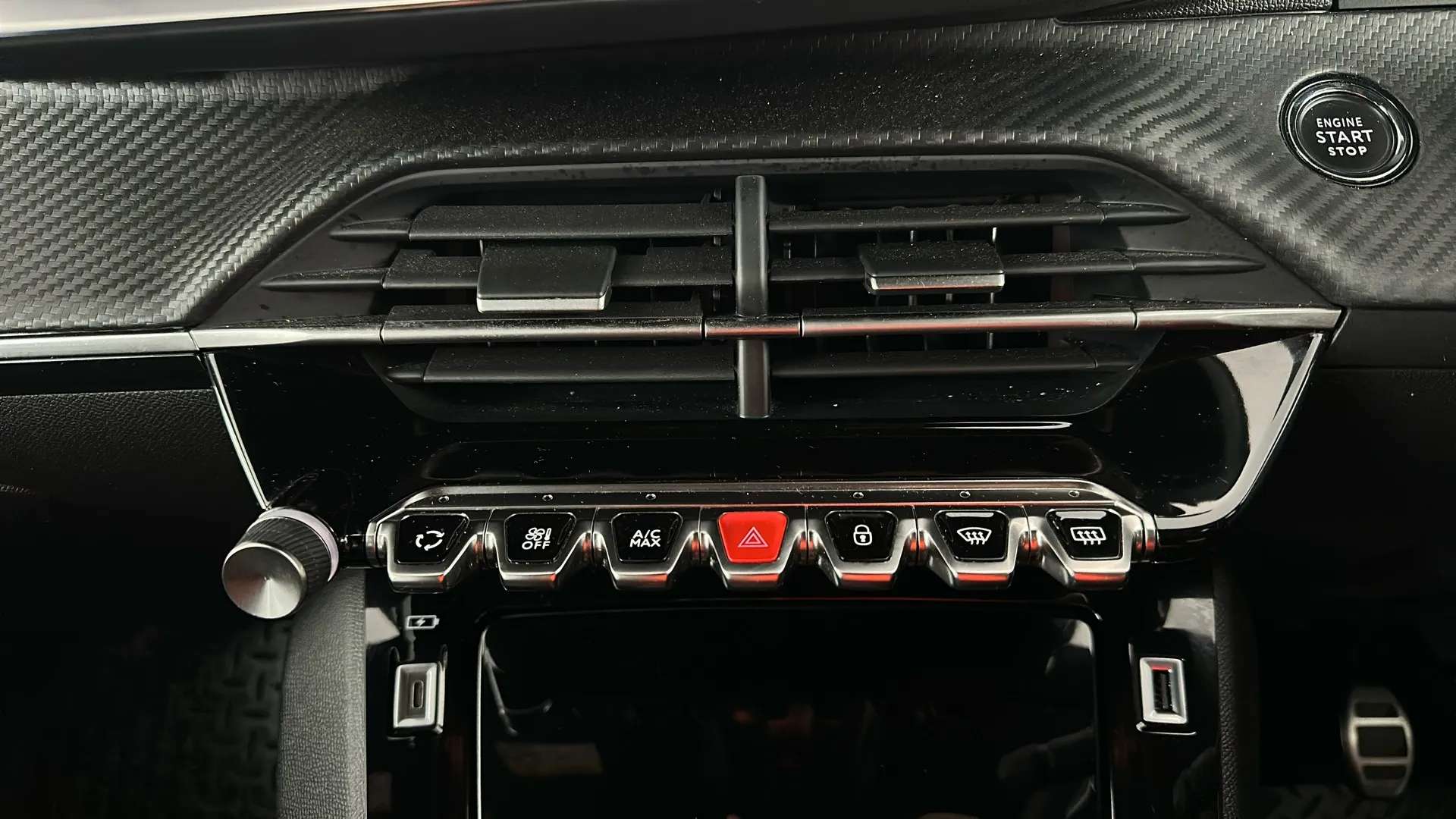 2023 PEUGEOT 2008 2023 PEUGEOT 2008