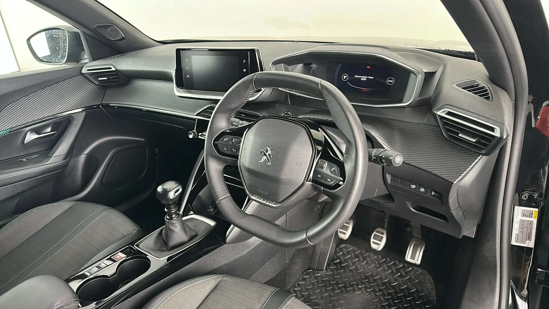2023 PEUGEOT 2008 2023 PEUGEOT 2008