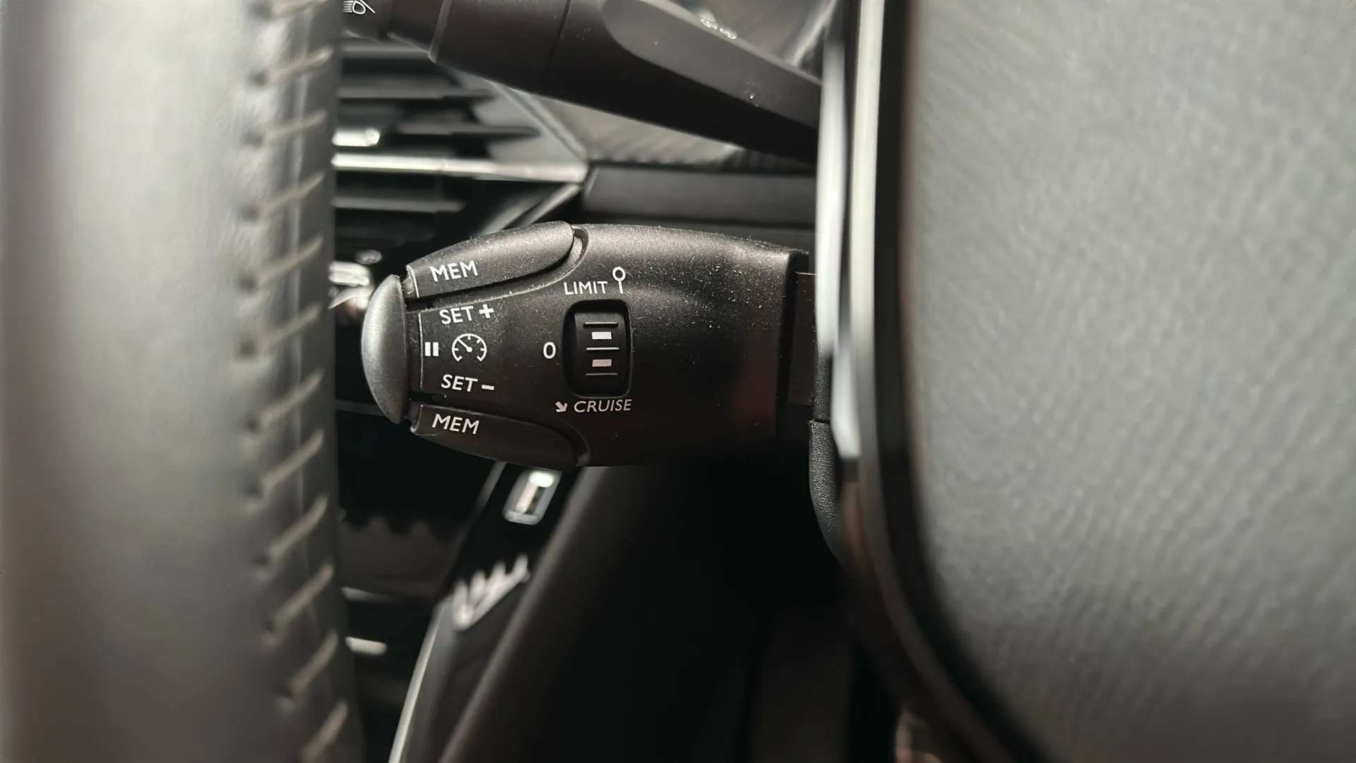 2022 PEUGEOT 208 2022 PEUGEOT 208