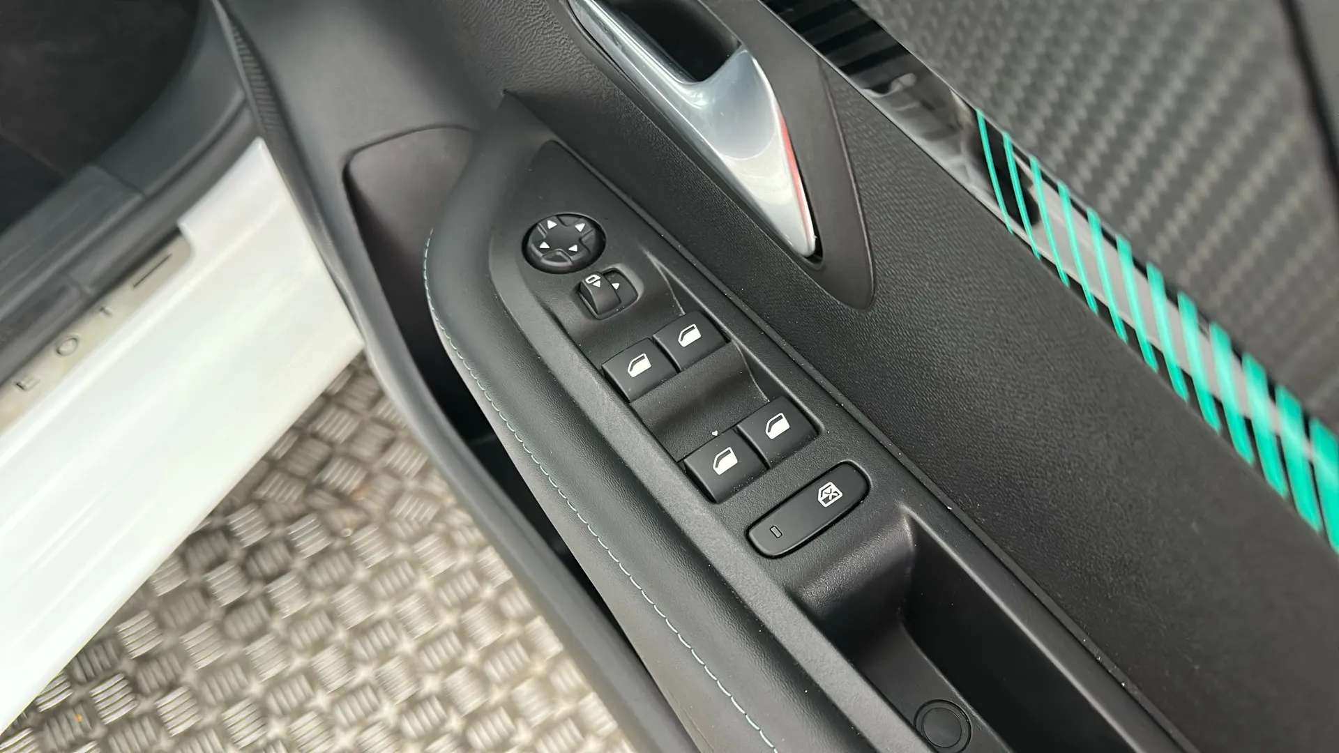 2022 PEUGEOT 208 2022 PEUGEOT 208