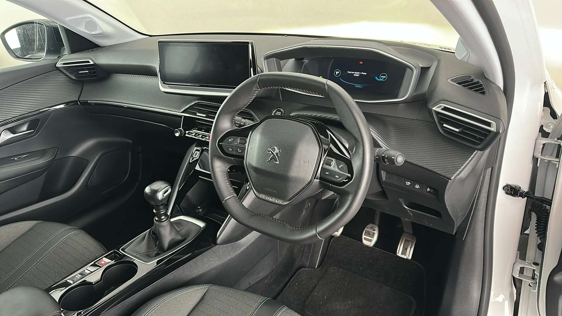 2022 PEUGEOT 208 2022 PEUGEOT 208