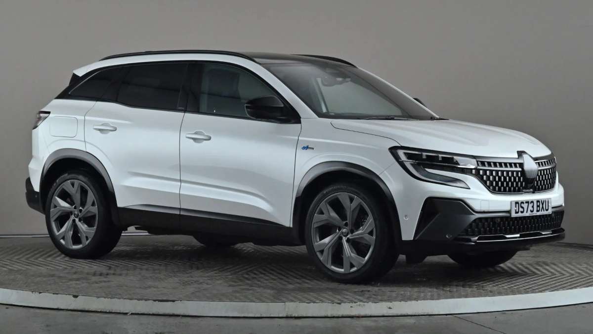 Check out this Renault Austral 2023 Hybrid Electric Automatic