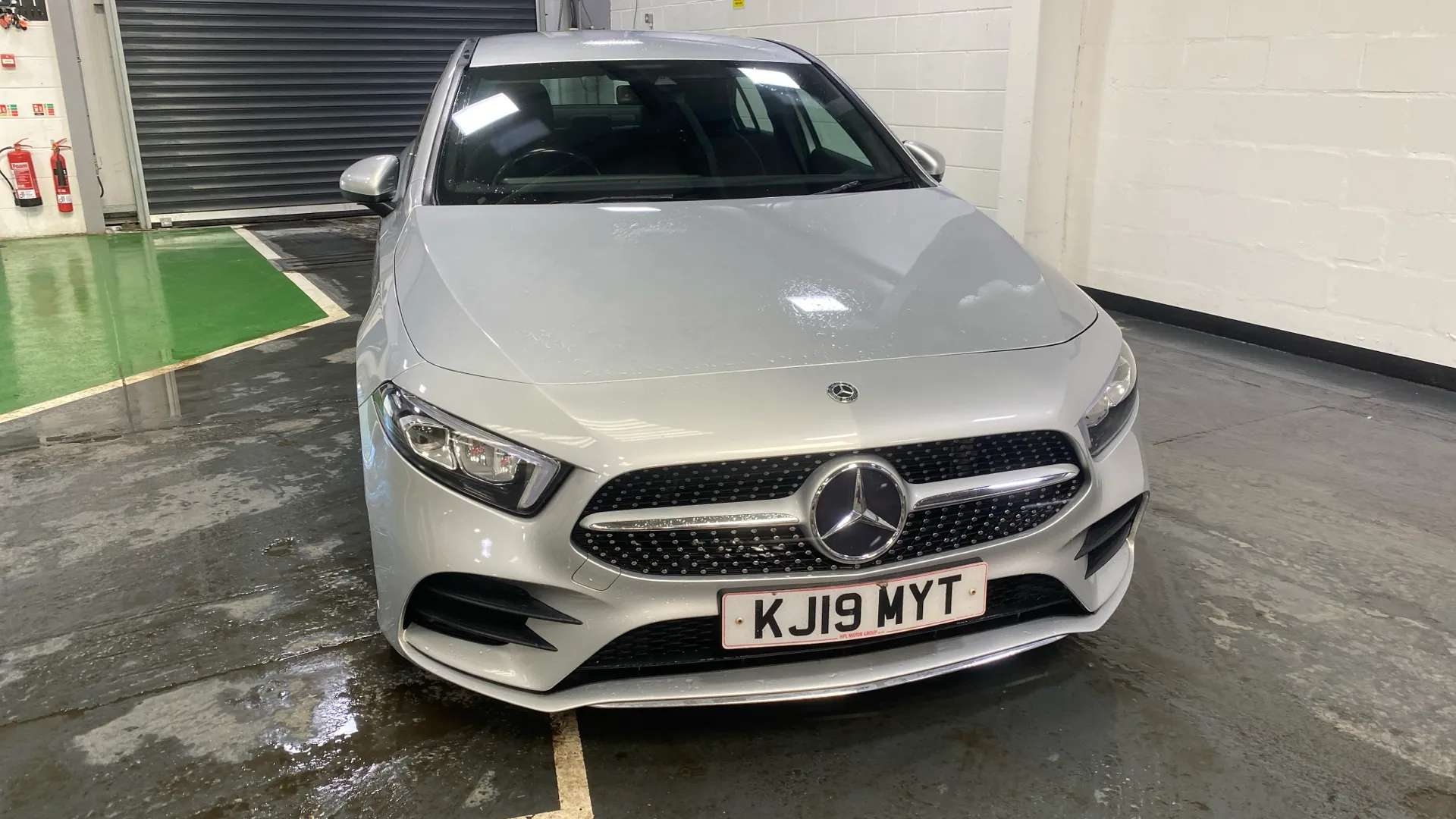 A 2019 MERCEDES-BENZ A CLASS A180d AMG Line Auto A 2019 MERCEDES-BENZ A CLASS A180d AMG Line Auto