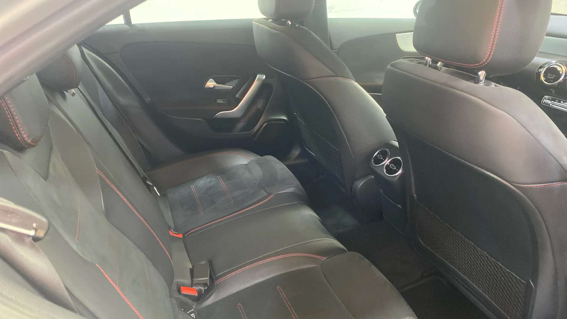 A 2019 MERCEDES-BENZ A CLASS A180d AMG Line Auto A 2019 MERCEDES-BENZ A CLASS A180d AMG Line Auto