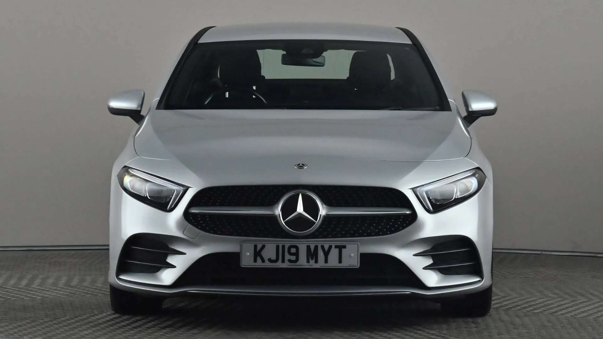 A 2019 MERCEDES-BENZ A CLASS A180d AMG Line Auto A 2019 MERCEDES-BENZ A CLASS A180d AMG Line Auto